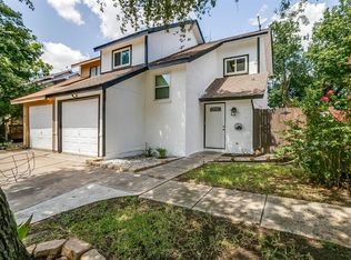 610 Victoria Dr, Grand Prairie, TX 75052