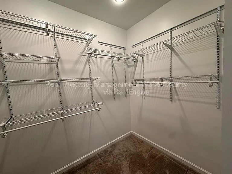 102 Powder Mill Ct — Photo 29