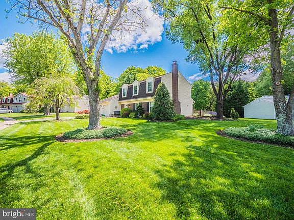 3rd image of 1629 Winterwood Pl