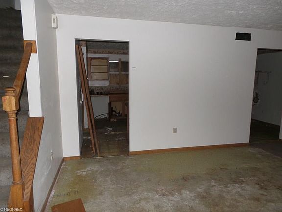 2nd image of 460 Wildwood Ave