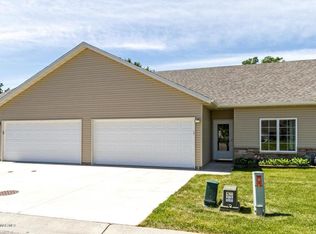 5284 Supalla Ct NW, Rochester, MN 55901