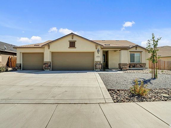 2nd image of 1369 Rocky Bluff Dr