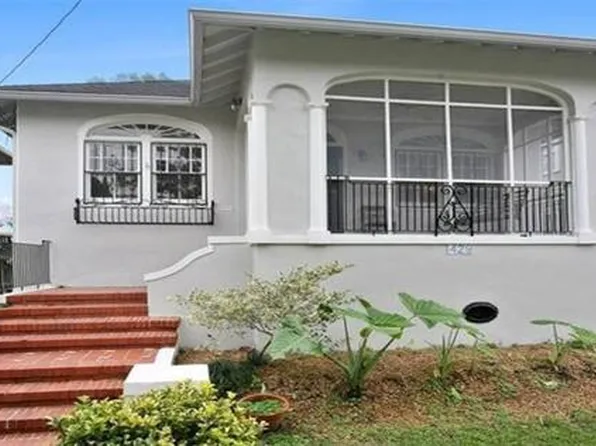 1431 Pine St, New Orleans, LA 70118