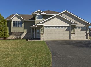 23500 Aspen Dr, Rogers, MN 55374