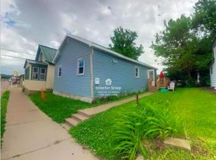 908 La Crosse St, La Crosse, WI 54601