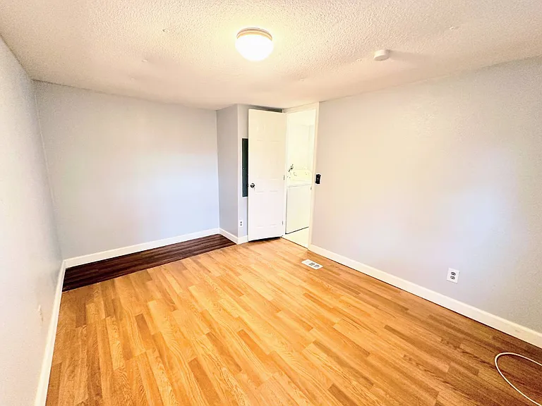 4710 Alhambra Ave — Photo 17