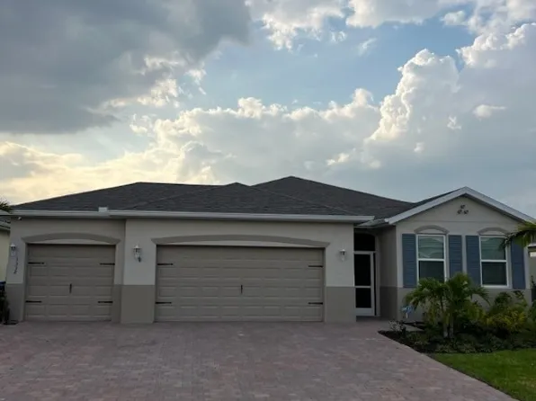 3338 Acapulco Cir, Cape Coral, FL 33909