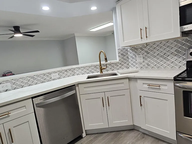 400 Scotia Dr #203 — Photo 46