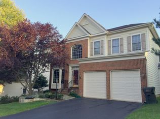 2339 Sandburg St, Dunn Loring, VA 22027