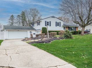 3615 Rolling Ridge Rd NE, Canton, OH 44721