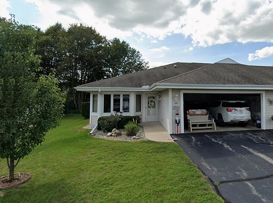 1st image of 507 Hartford SQUARE #4