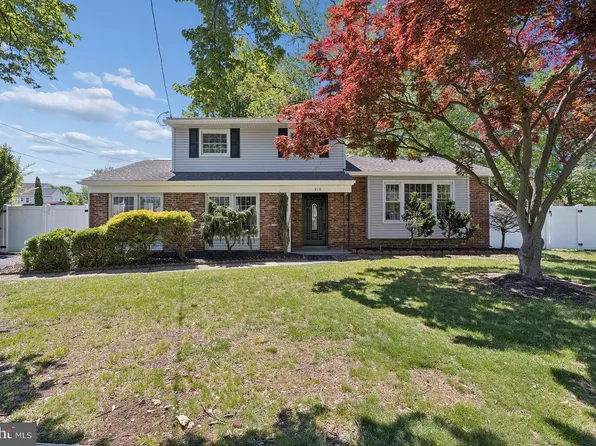 210 Lawnton Ave, Woodbury, NJ 08096
