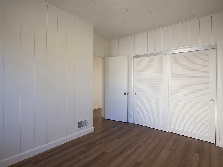 1344 Torrey Pines Rd — Photo 18