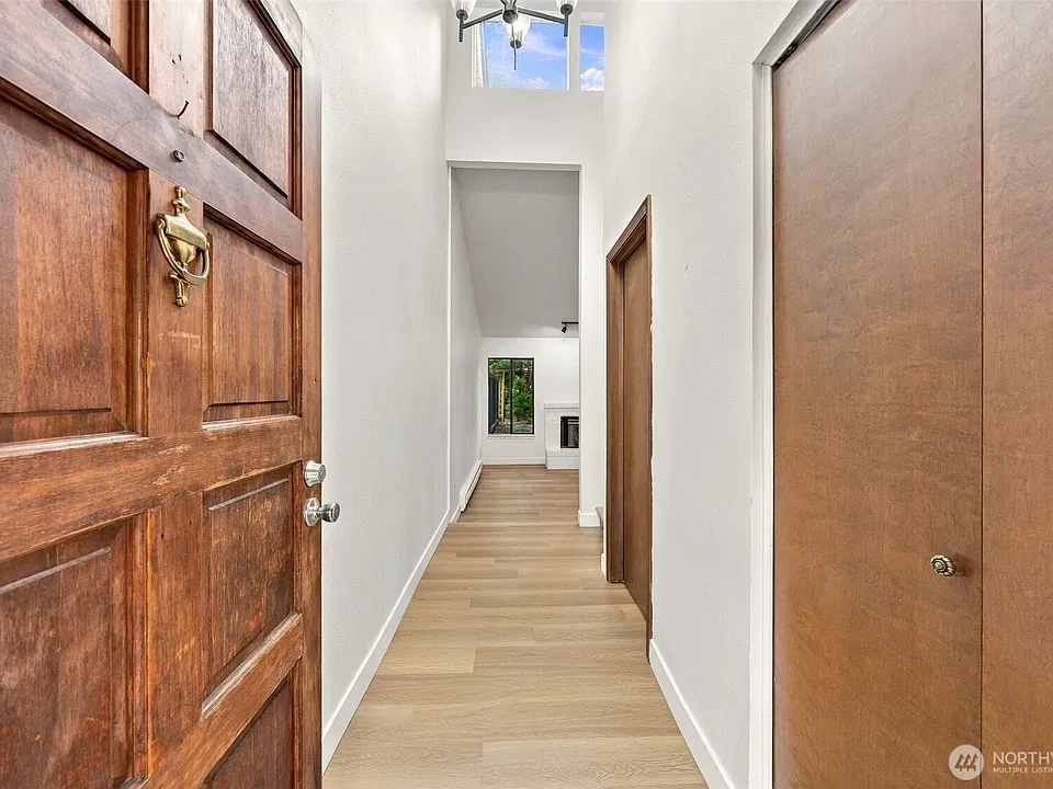 Load Way Logo Smoketree - 4802 SW 317th Ln Federal Way WA | Zillow