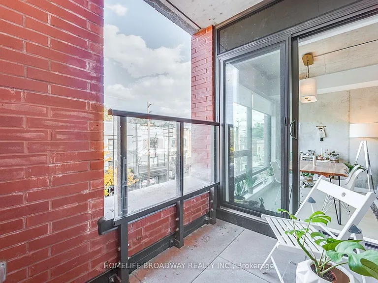 246 Logan Ave #313 — Photo 9