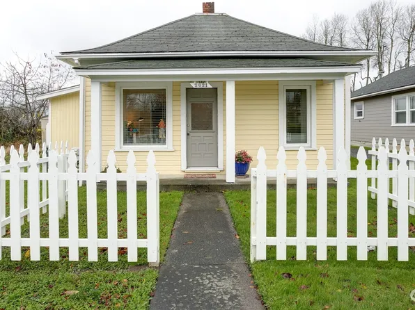 2621 Woburn Street, Bellingham, WA 98226
