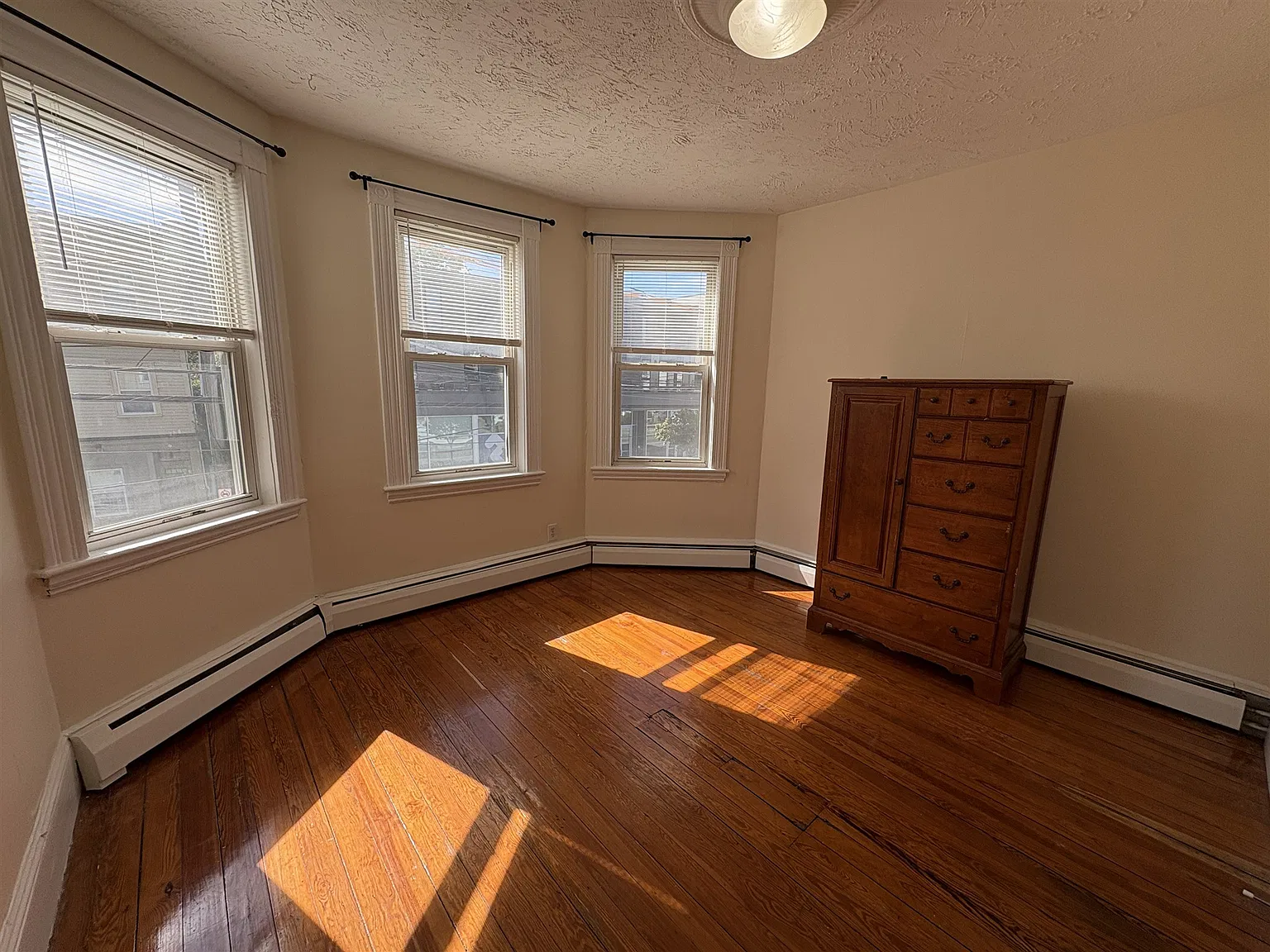 259 Beacon St — Photo 3