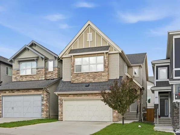 37 SE Nolanhurst Cres NW, Calgary, AB T3R 0Z3
