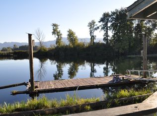 308 W Little Island Rd, Cathlamet, WA 98612