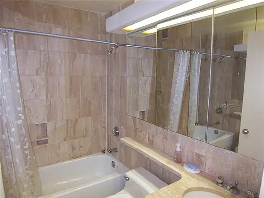 Rented by Luxury Habitat | media 58
