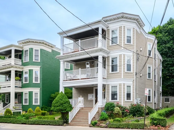 17 Fairbanks St #2, Brighton, MA 02135