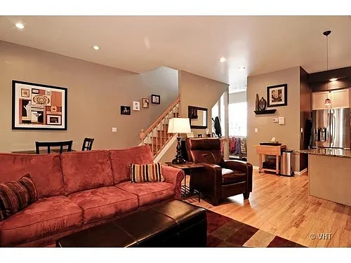 2429 N Clybourn Ave #E Photo 1