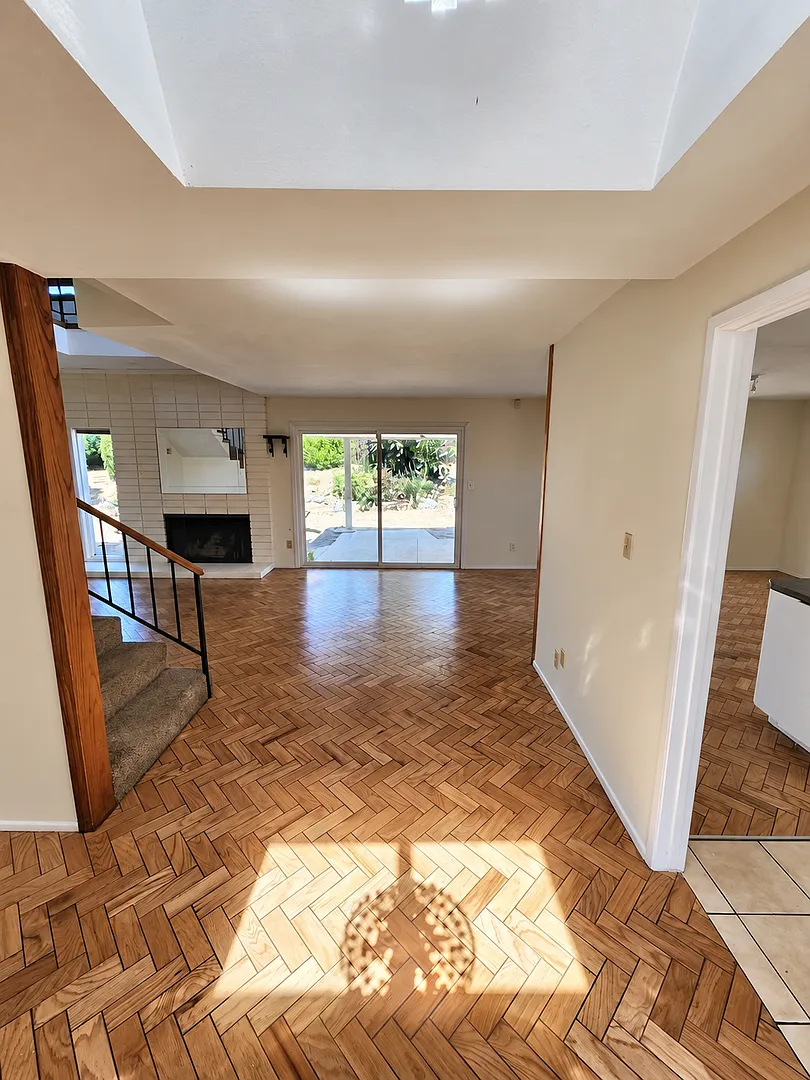 University City - Two Story House - Two Car Garage - 2589 S.F. - 4+ Bedrooms, 2.5 Baths — Photo 2