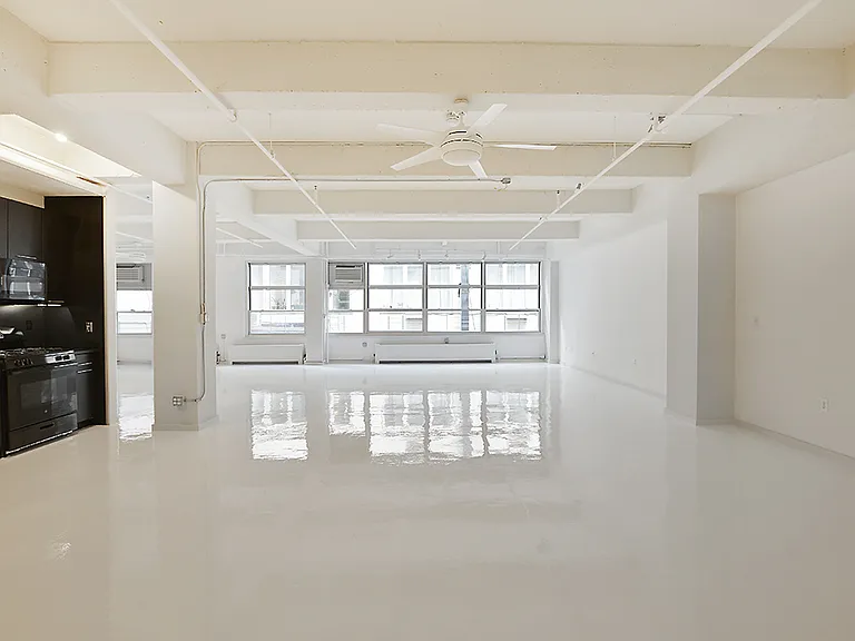80 Nassau St #301 — Photo 3