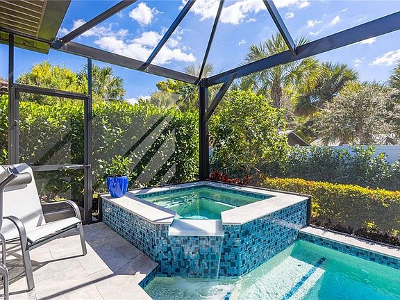 2nd image of 8012 Calle Canovas CT