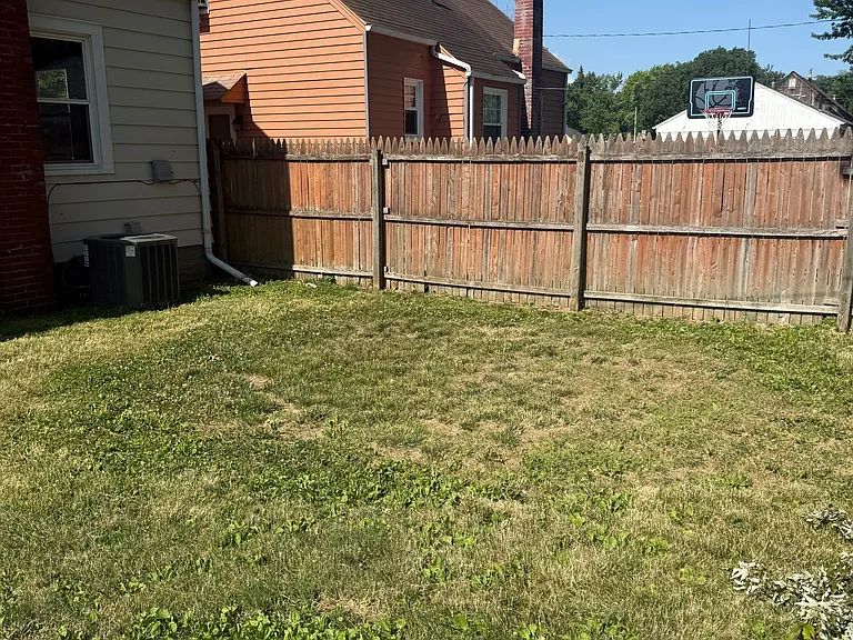 3155 Lincoln St — Photo 27