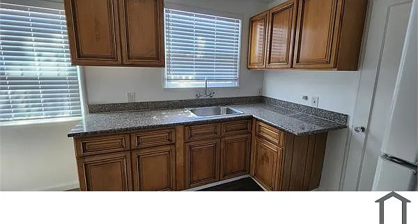 2212 Virginia Ave — Photo 13