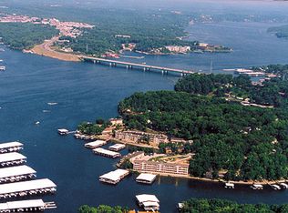 Spring Green Cir, Lake Ozark, MO 65049