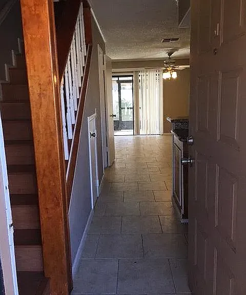 4004 Pine Limb Ct — Photo 3