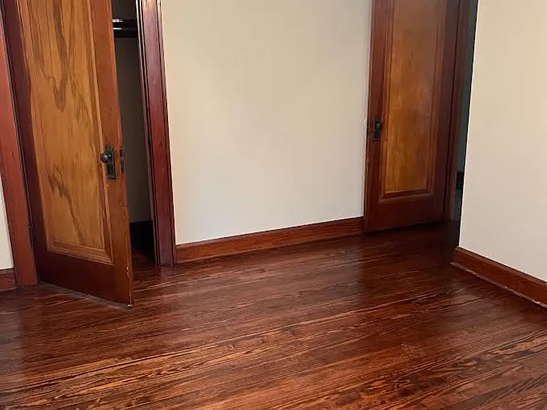 453 E Kline St — Photo 11