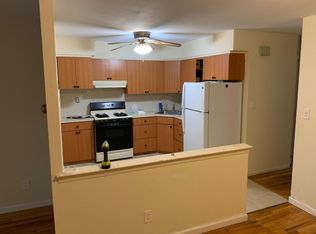 8823 Pontiac St, Queens Village, NY 11427