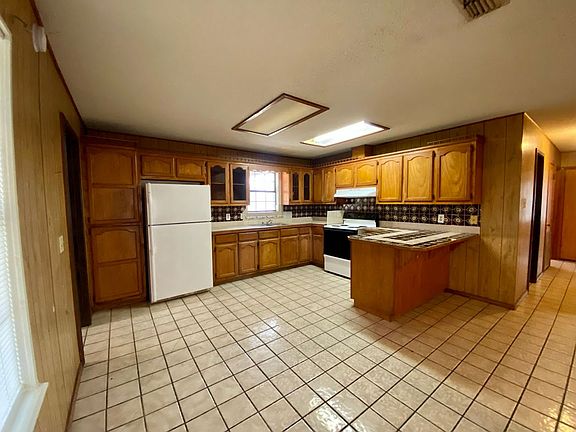 2nd image of 100 N Tecate Dr