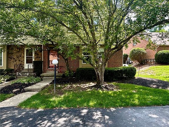 2nd image of 49 Kimwood Dr