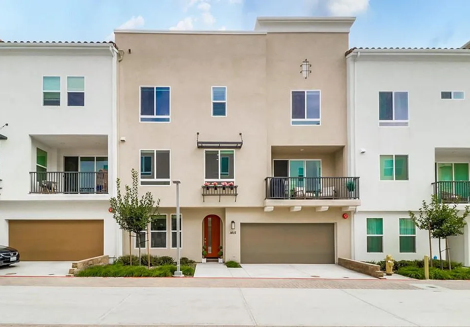 1415 El Nido Dr