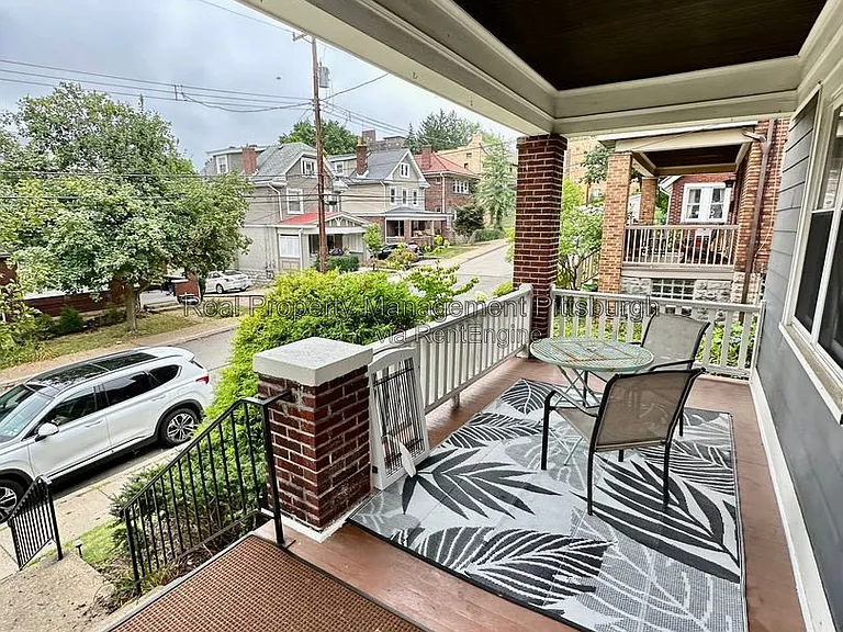 45 Shady Dr W — Photo 4