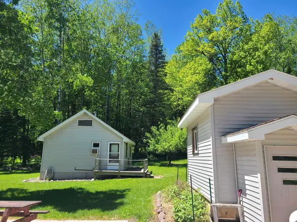 15721 McCauslin Xing, Lakewood, WI 54138