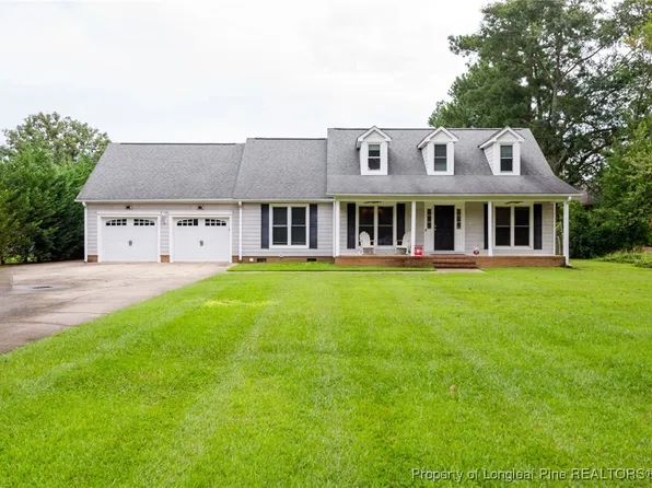 123 Bayshore Dr, Parkton, NC 28371