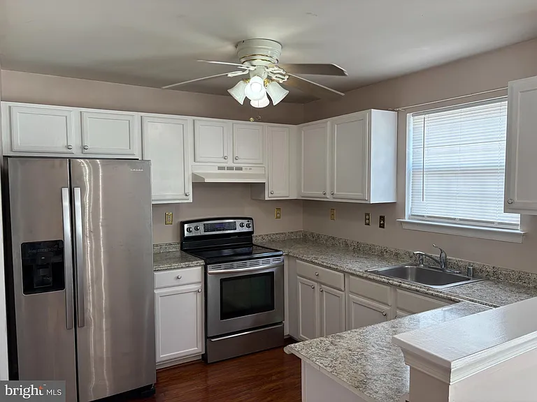 384 Braddock Rd — Photo 5