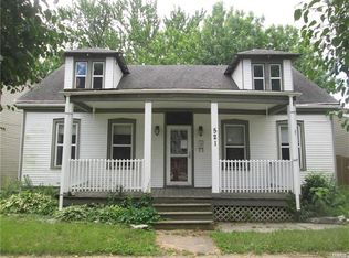 521 E 7th St, Alton, IL 62002