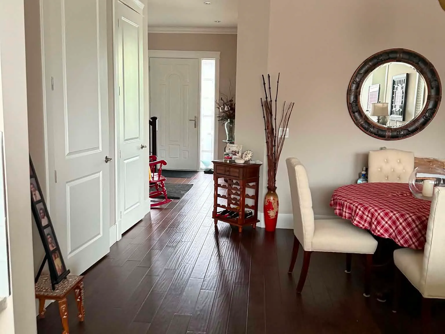 4 bed, 2200 sqft, $3,500 — Photo 3