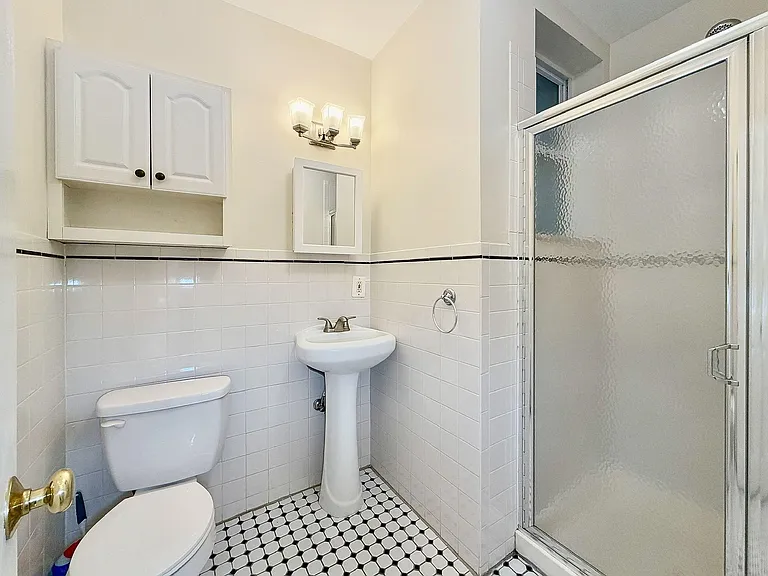 273 Webster Ave #4 — Photo 11