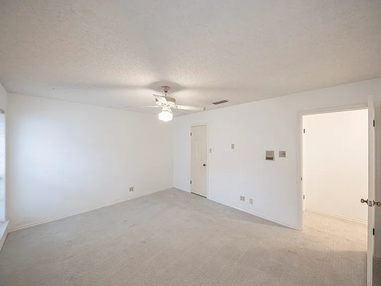 4007 Crestridge Dr — Photo 31