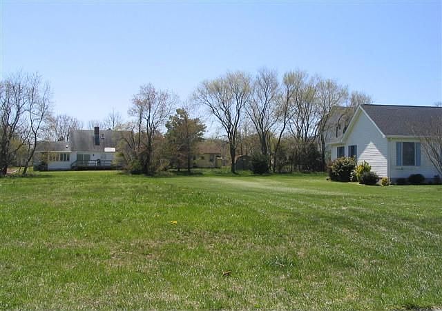 1st image of 40 Bay Harbor Dr