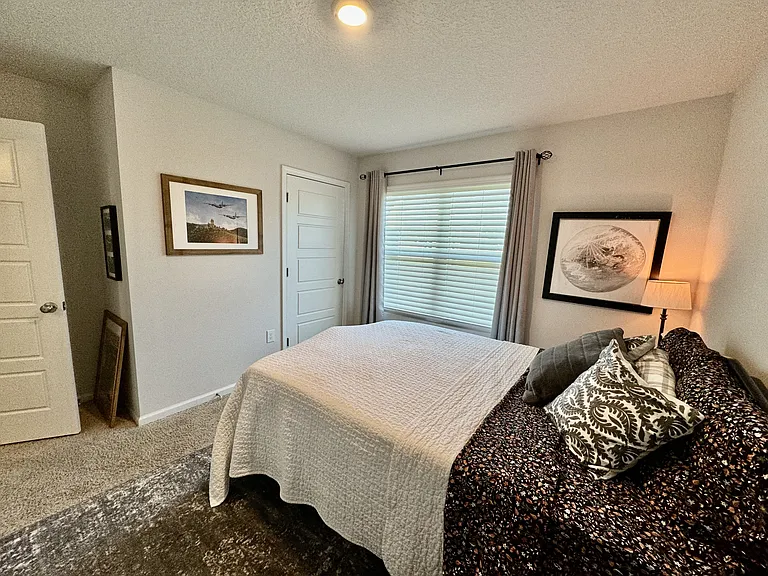 7569 Steeplechase Blvd — Photo 9