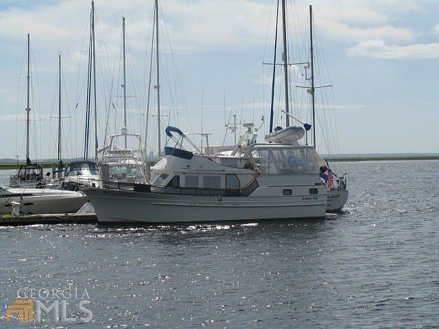 1st image of 111 Bateau Dr