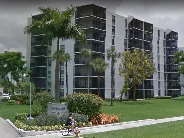 3401 N Country Club Dr, Aventura, FL